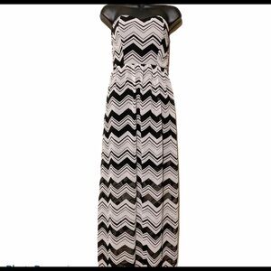 ⬇️ Sweet Storm Strapless Maxi Dress